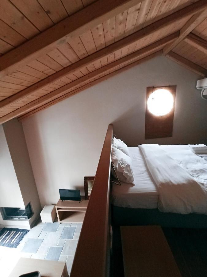 Guesthouse Vasiliki ステニ・ディルフィオス エクステリア 写真
