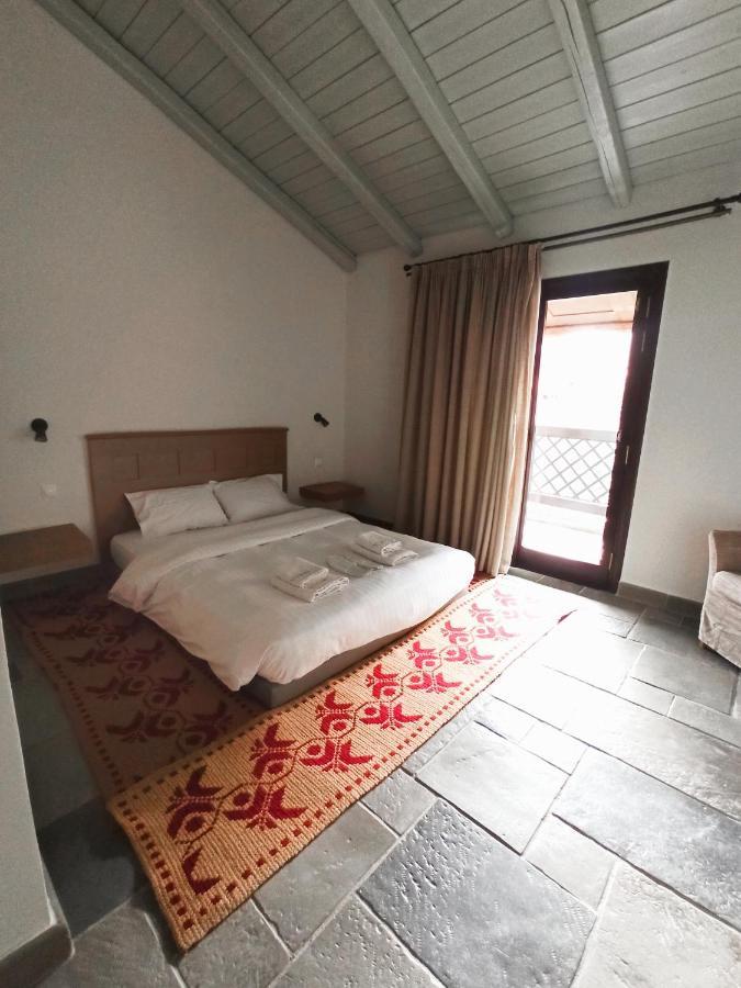 Guesthouse Vasiliki ステニ・ディルフィオス エクステリア 写真
