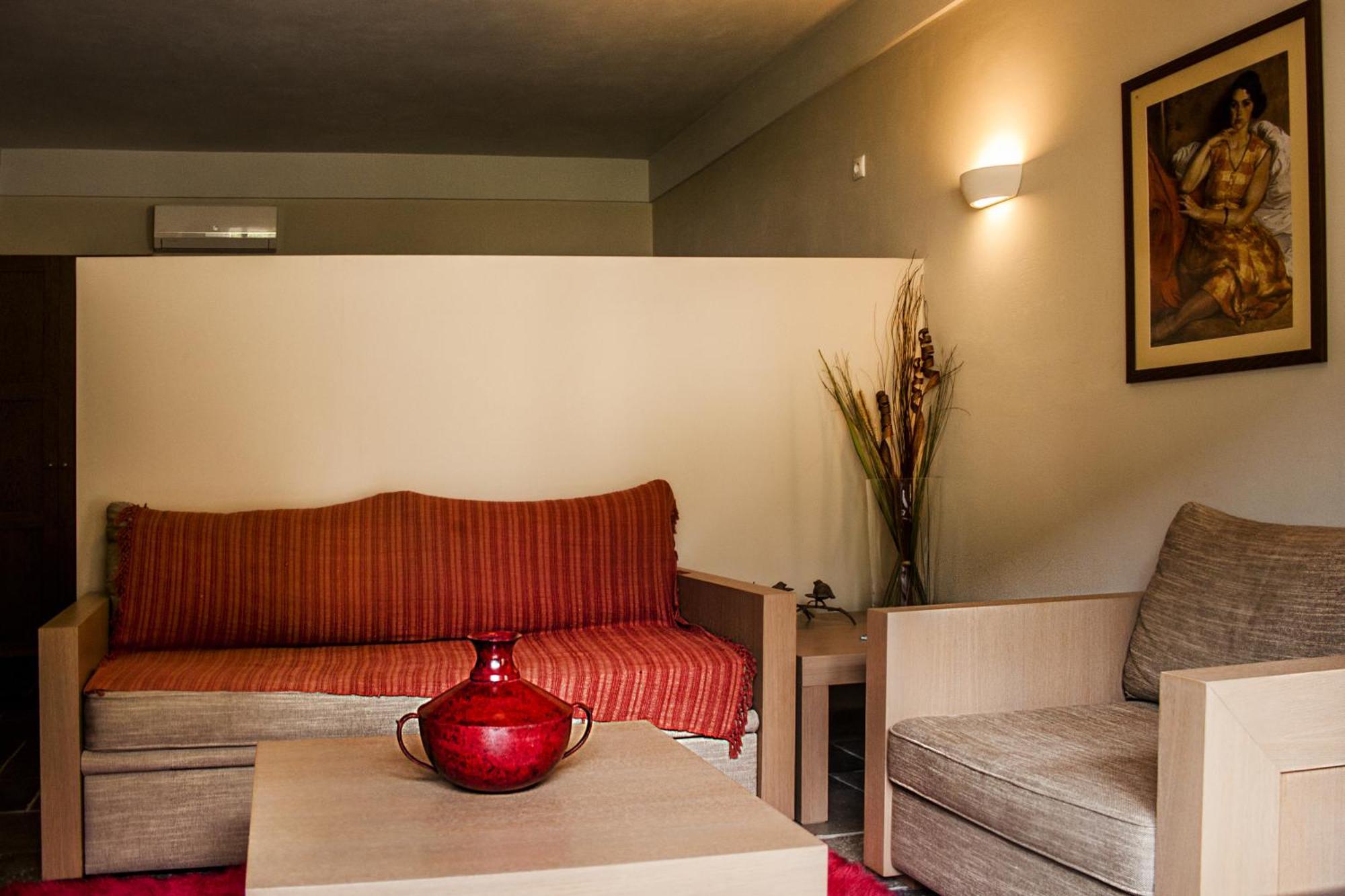 Guesthouse Vasiliki ステニ・ディルフィオス エクステリア 写真