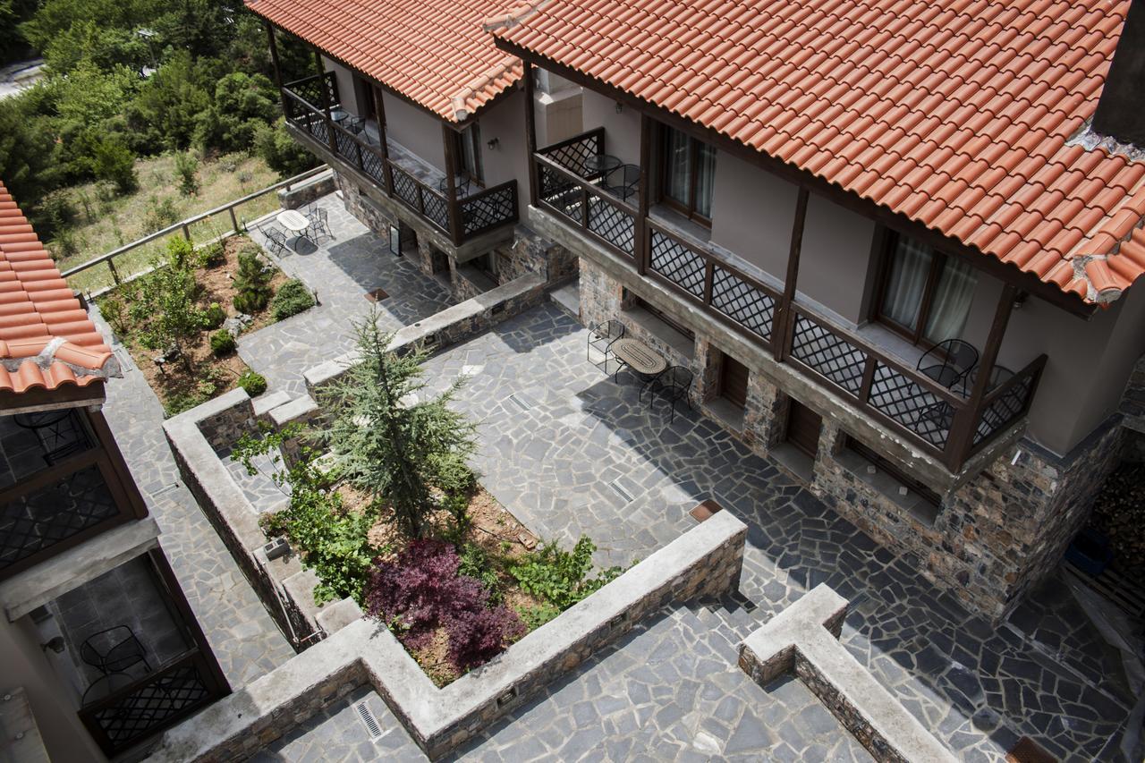 Guesthouse Vasiliki ステニ・ディルフィオス エクステリア 写真